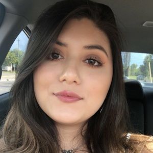 Meet your Posher, Sheyla